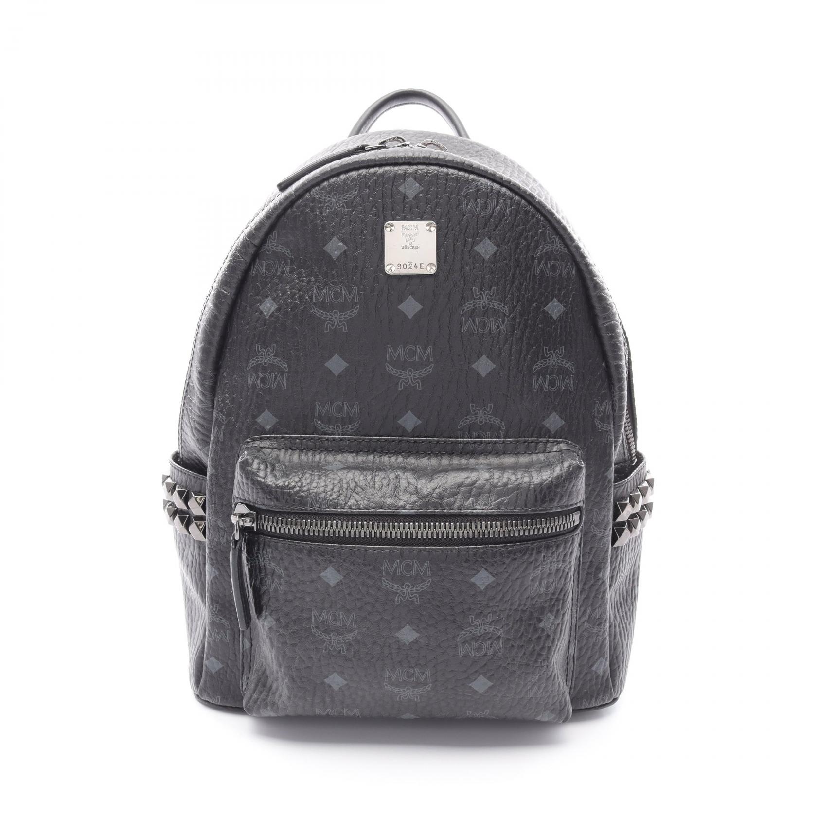 MCM グレー ブラック リュック バッグ ロゴ 美品 未使用 MCM - MCMパイソン柄リュックグレー！大容量☆の通販 by