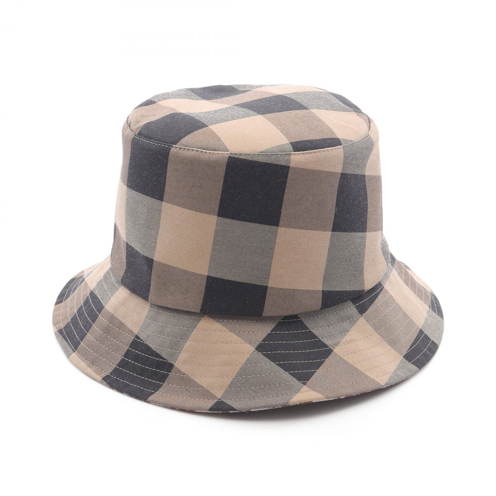 【完売品】　ChristianDior チュール付き　ボブハット 完売品】Christian Diorチュール付きボブハット