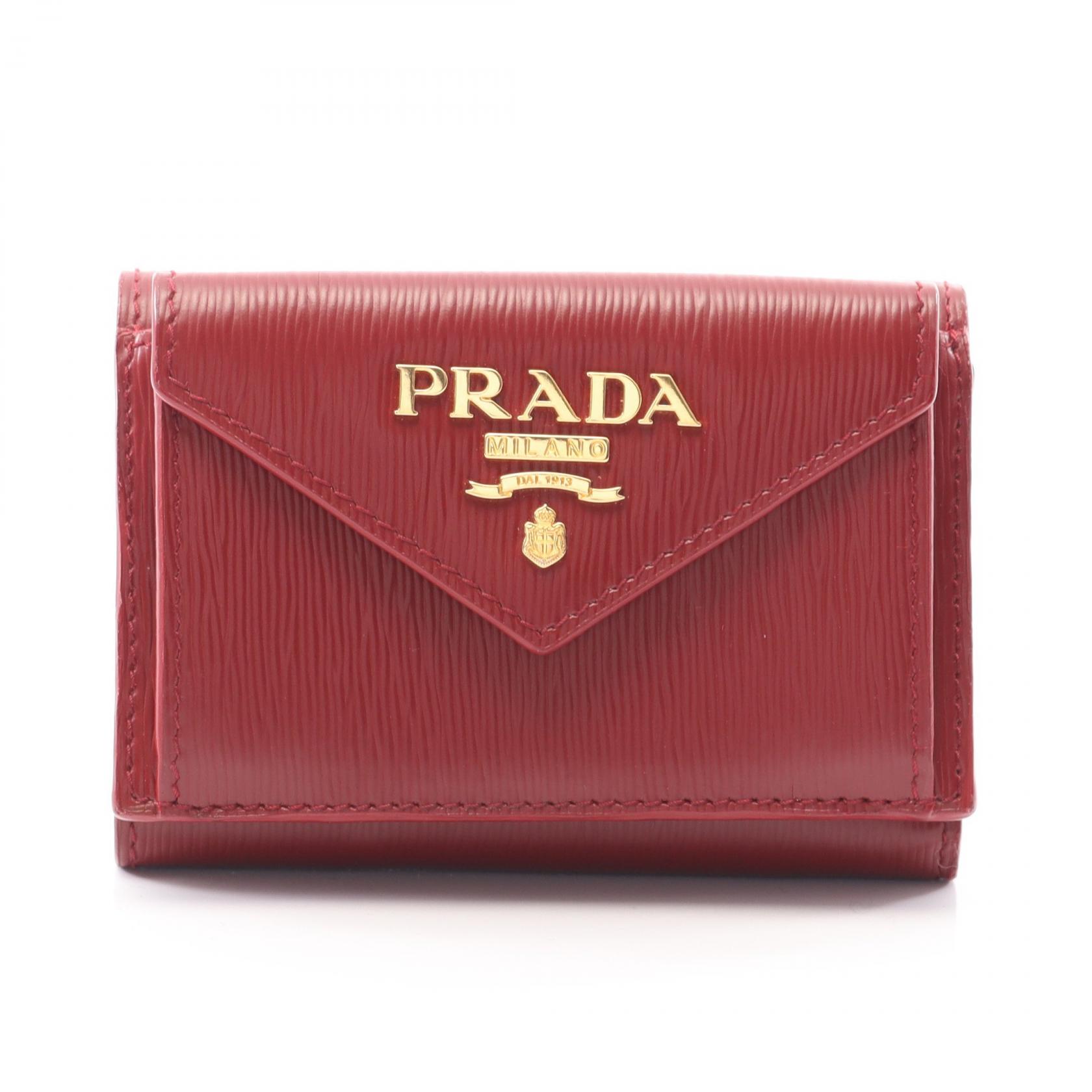 PRADAコンパクトウォレット　ヴェッテロダイノレザー 三つ折り財布 未使用級✨付属付き✨PRADA 三つ折り 財布 レザー ヴィッテロ
