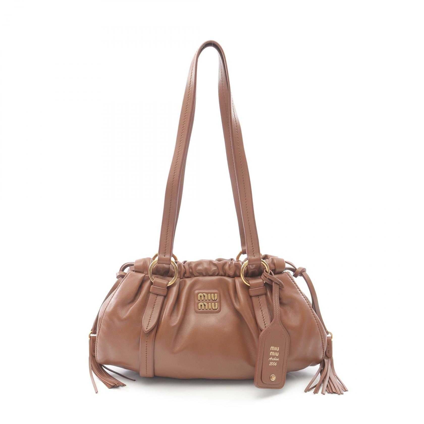 楽天市場】miu miu ミュウミュウ/エンボスロゴ/レザー2Wayショルダー