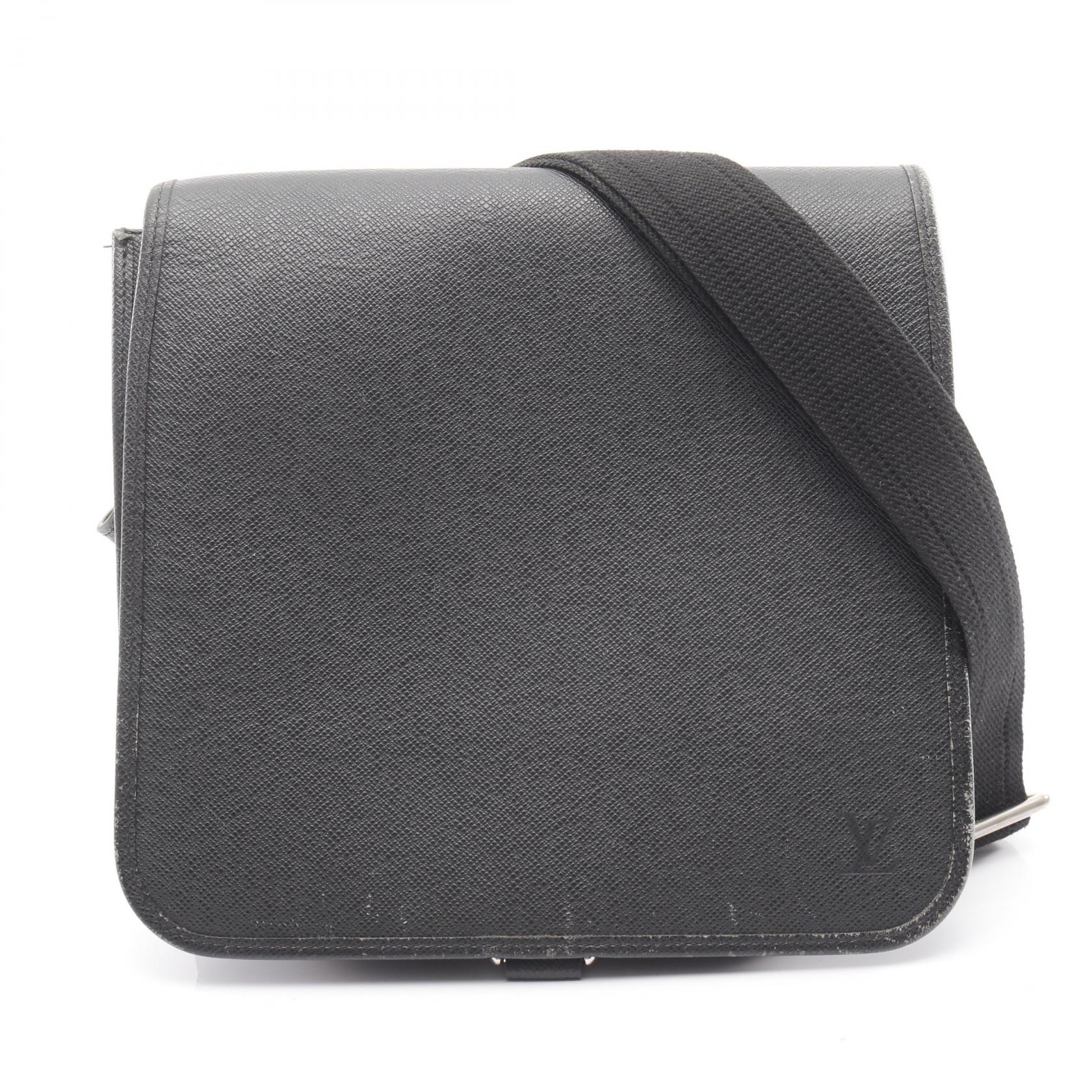 楽天市場】LOUIS VUITTON ルイ ヴィトン タイガ ディストリクトPM NV3