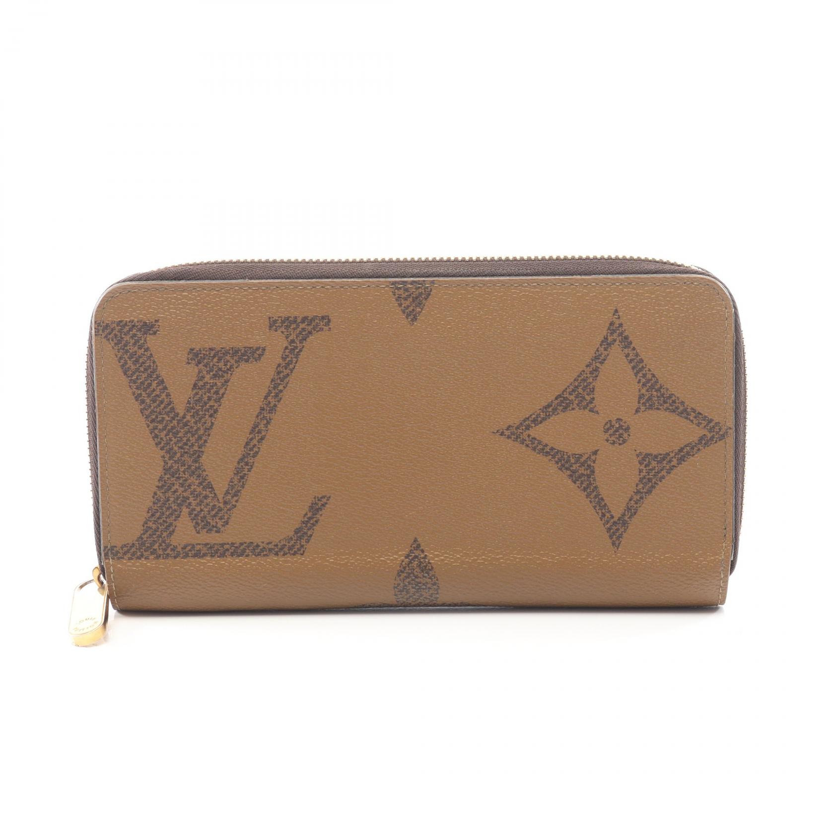 ルイ・ヴィトン LOUIS VUITTON ジッピーウォレット ラウンド長財布 財布 PVCコーティングキャンバス モノグラム・ジャイアントリバース ブラウン系 M69353 【中古】 46,200円