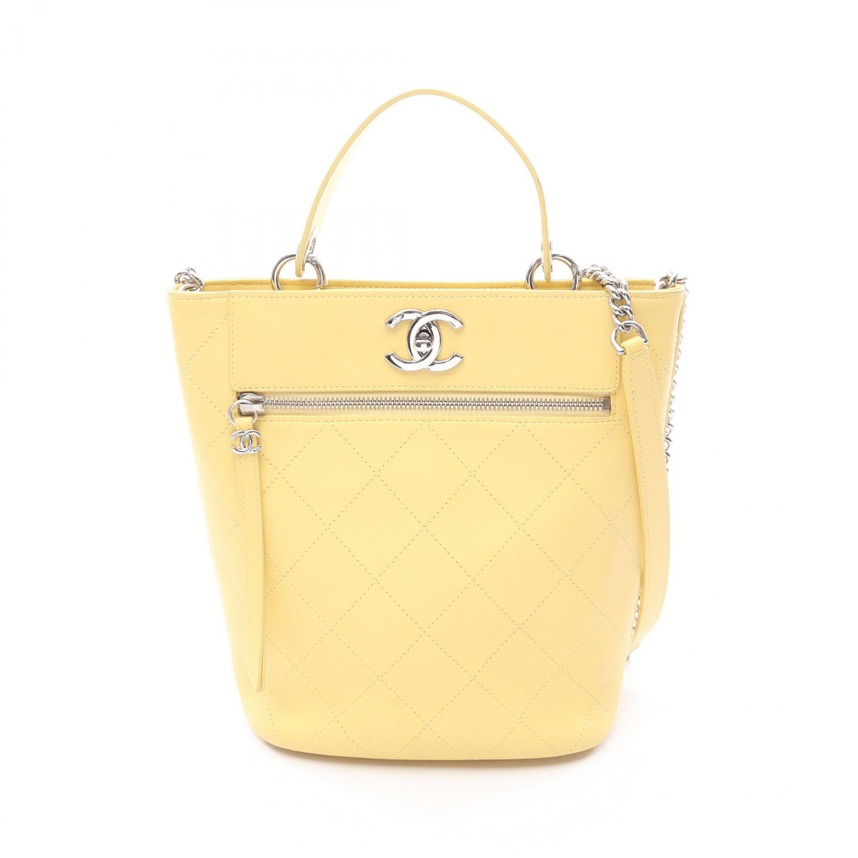 【15%OFFクーポン 7/19 20時～7/26 9:59】シャネル CHANEL マトラッセ バケット ショルダーバッグ バッグ レザー イエロー系 AS0577 【中古】｜RECLO（リクロ）店