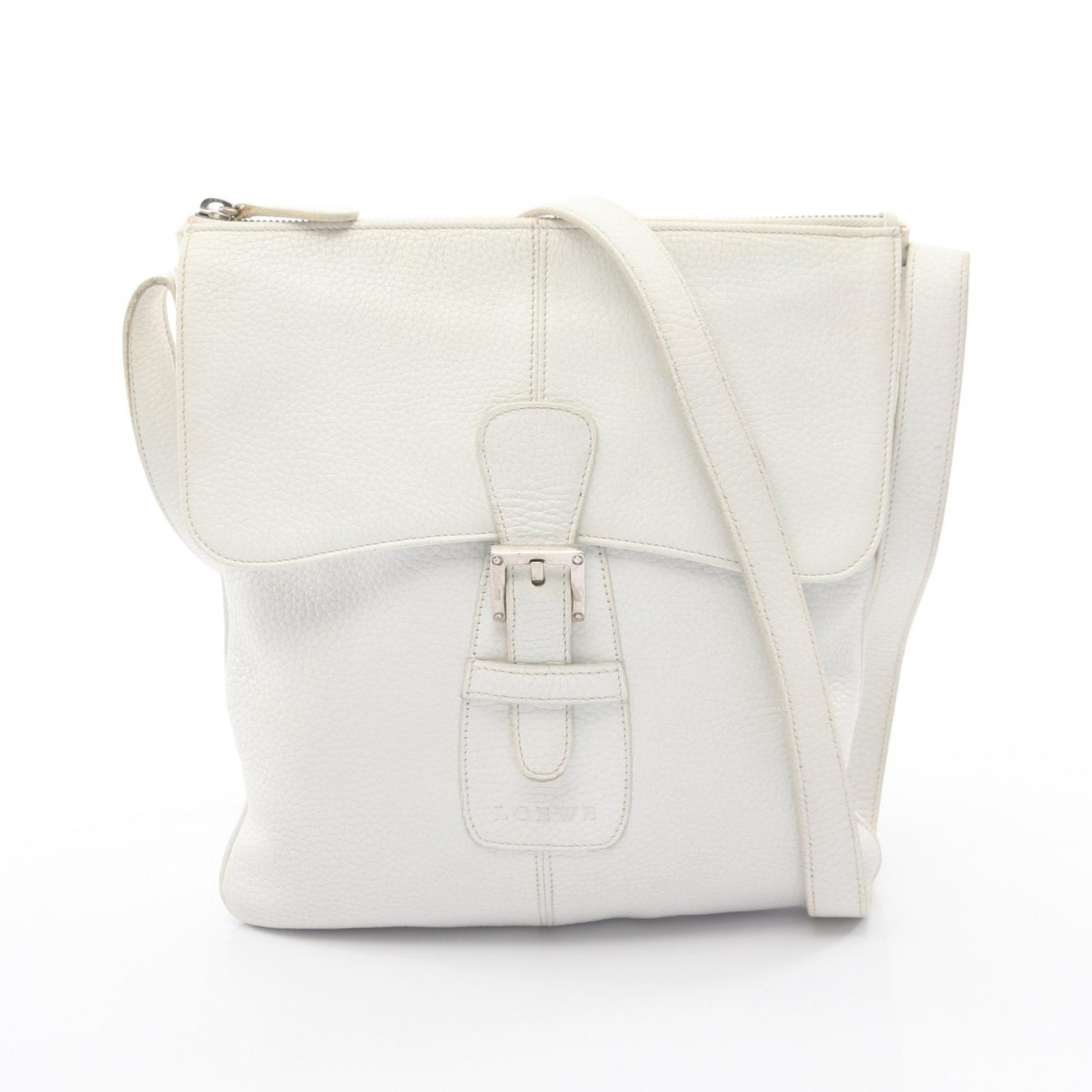 【20%OFFクーポン対象 4/4 20時-4/10 23:59】ロエベ LOEWE サコッシュ ショルダーバッグ バッグ レザー ホワイト系 【中古】