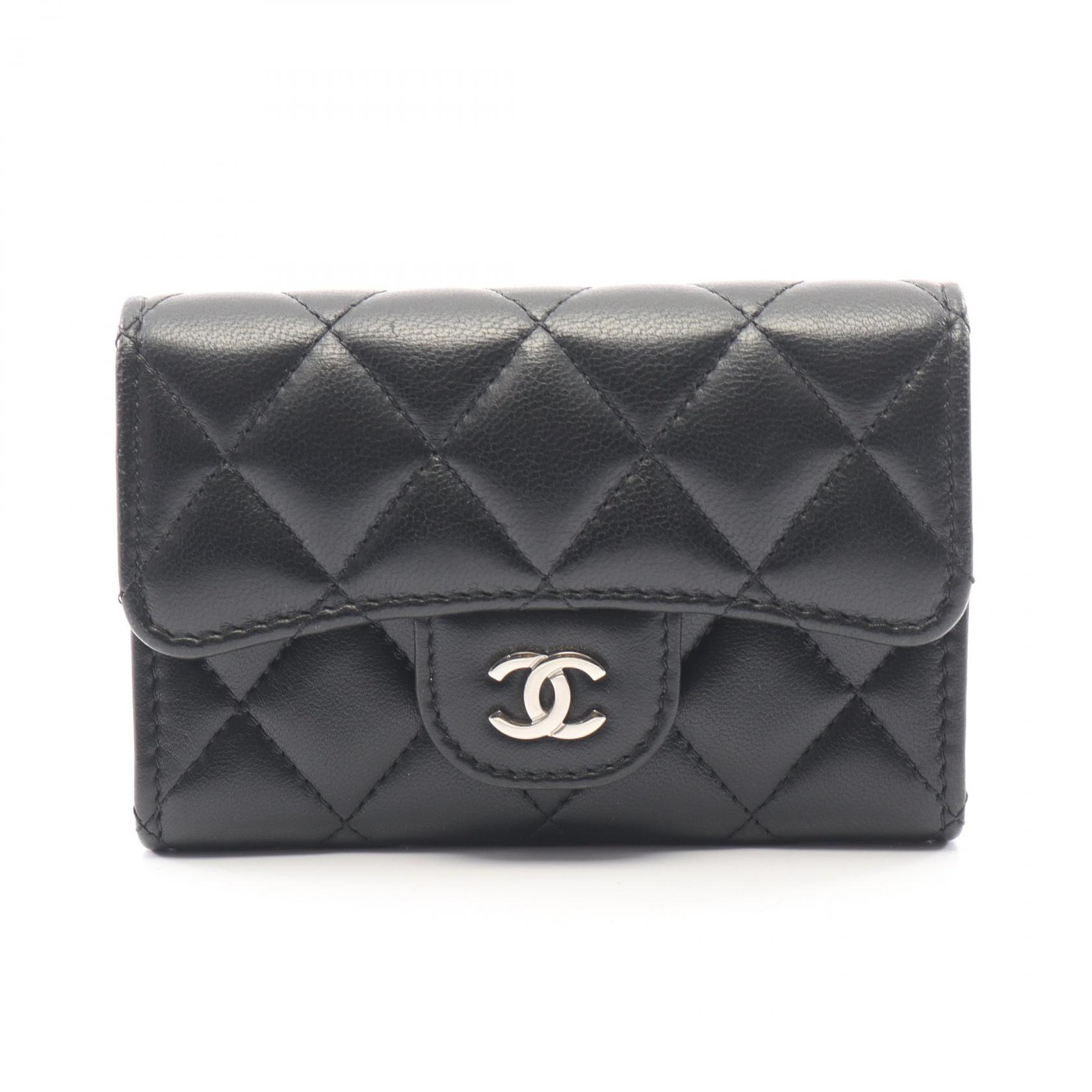 シャネル CHANEL マトラッセ カードケース アクセサリー ラムスキン（羊革） ブラック系 【中古】