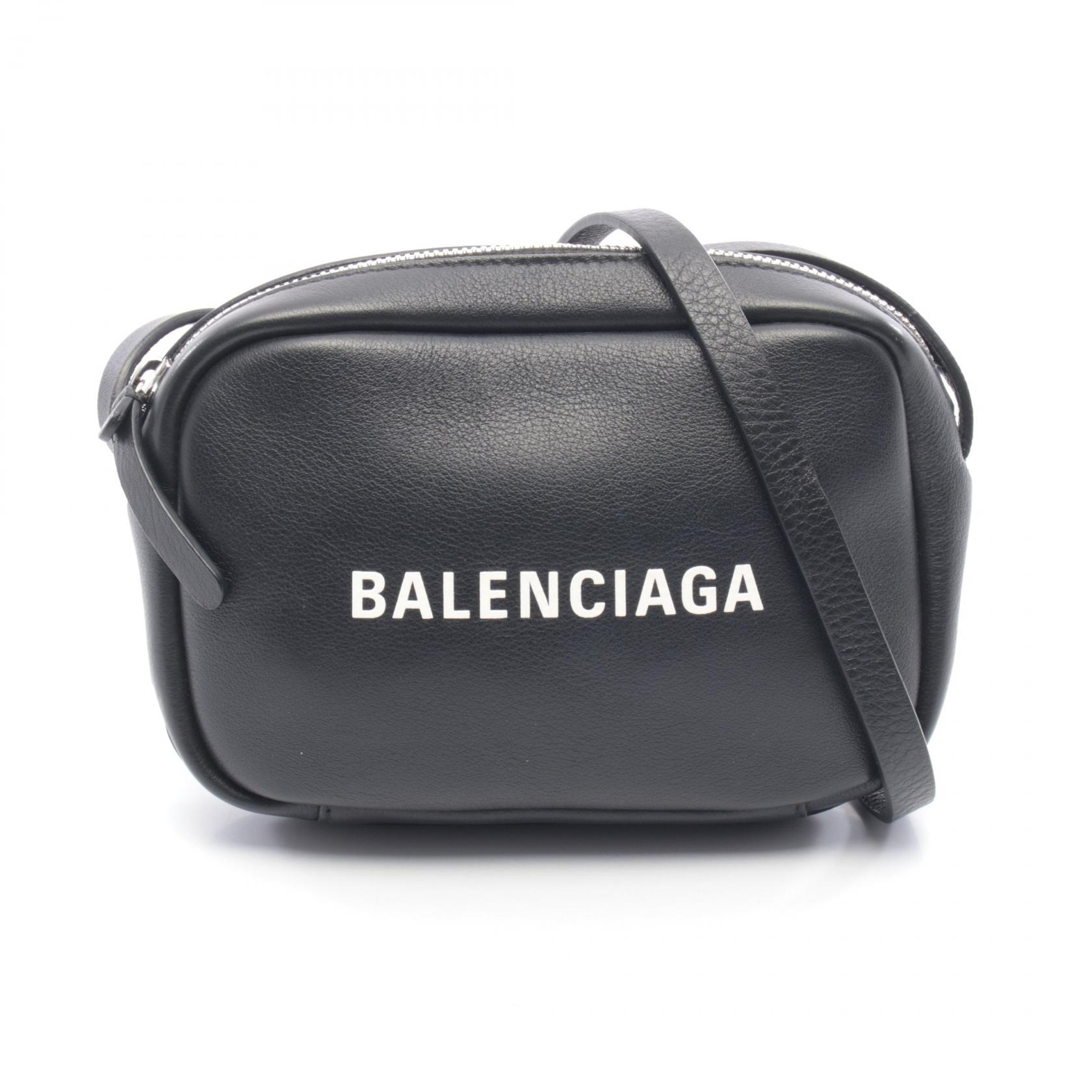 【15%OFFクーポン対象 4/4 20時-4/10 23:59】バレンシアガ BALENCIAGA EVERYDAY CAMERA BAG XS エブリデイ カメラバッグ ショルダーバッグ バッグ レザー ブラック系 【中古】