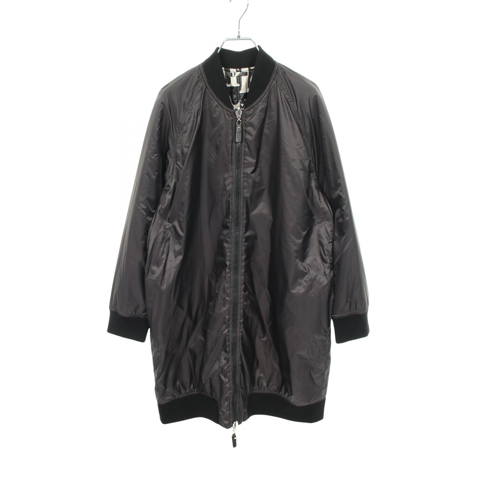 【10%OFFクーポン 7/21 10時～7/26 9:59】マックスマーラ MAX MARA The Cube 衣料品 アウター ポリエステル ブラック系 / アイボリー系 23949102376 【中古】｜RECLO（リクロ）店