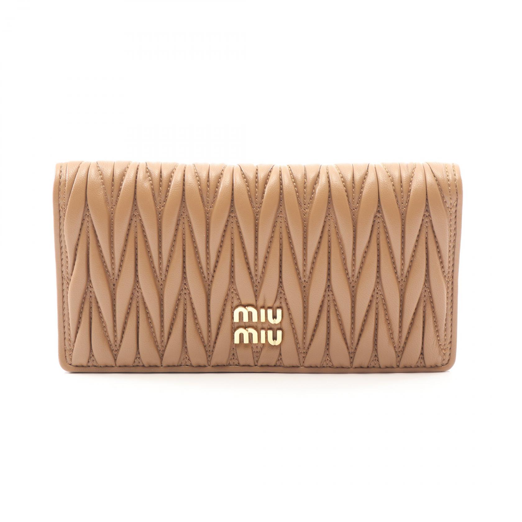 ミュウ ミュウ Miu Miu マテラッセ 二つ折り長財布 財布 レザー ブラウン系 5MV027 【中古】