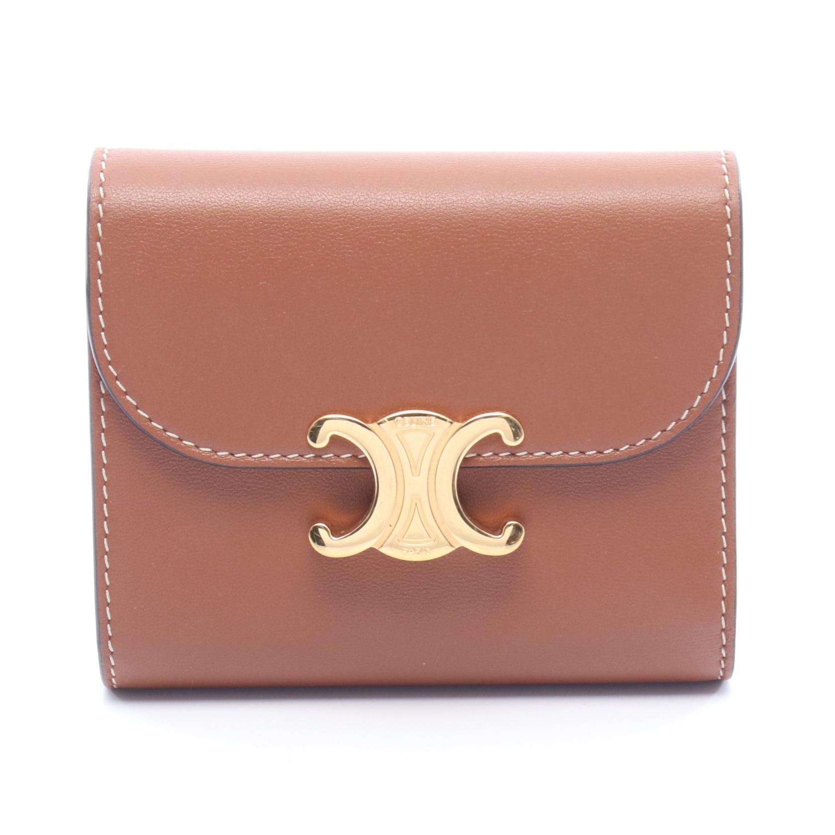 セリーヌ CELINE トリオンフ スモールフラップウォレット 三つ折り財布 財布 レザー ブラウン系 10D783BZG.04LU 【中古】 39,325円