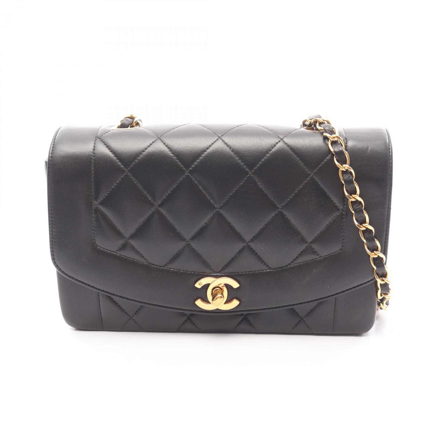 シャネル CHANEL マトラッセ ダイアナフラップ ショルダーバッグ バッグ ラムスキン（羊革） ブラック系 A01164 【中古】