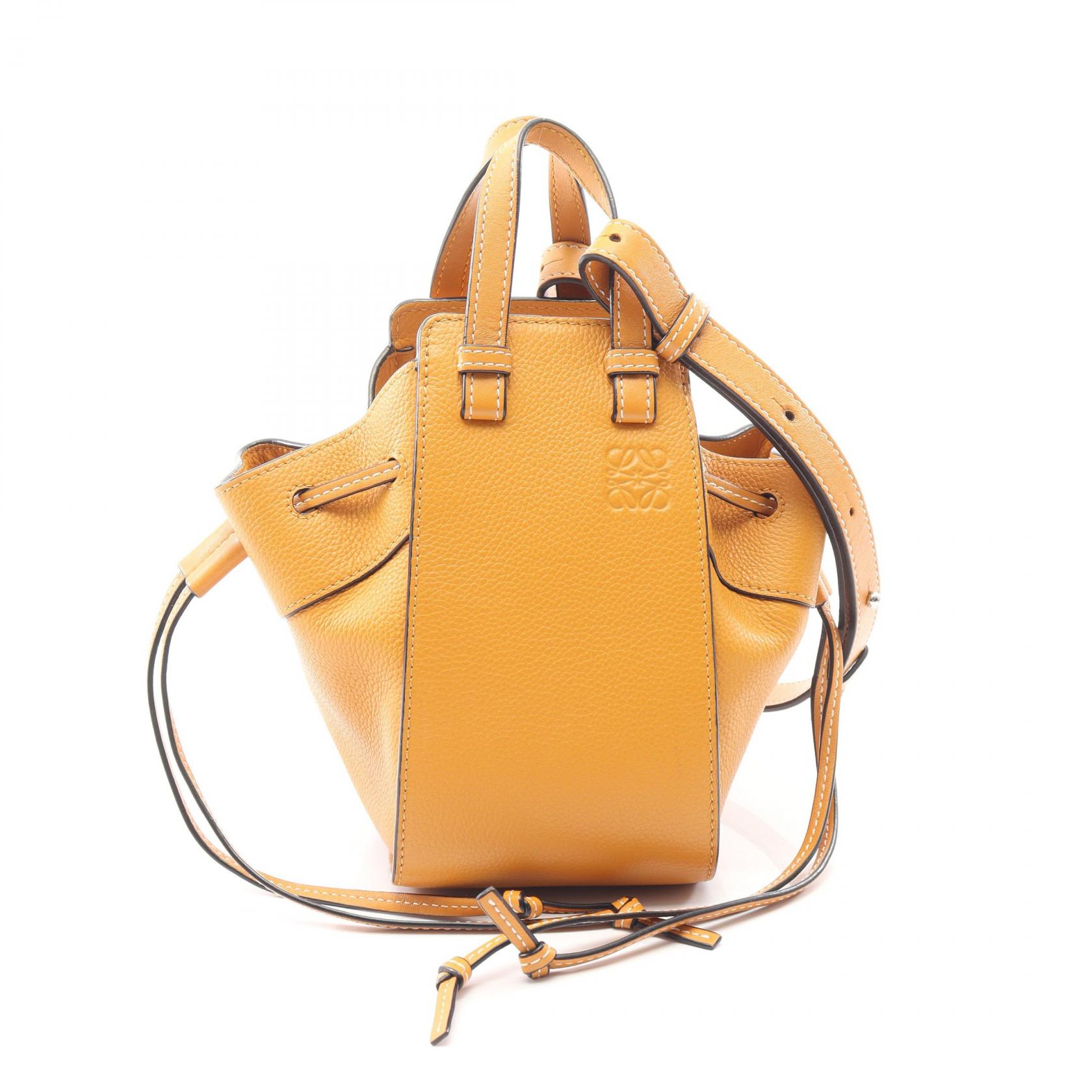 【15%OFFクーポン 7/19 20時～7/26 9:59】ロエベ LOEWE ハンモック ドローストリングバッグ ミニ 2WAY ハンドバッグ バッグ レザー ブラウン系 【中古】｜RECLO（リクロ）店