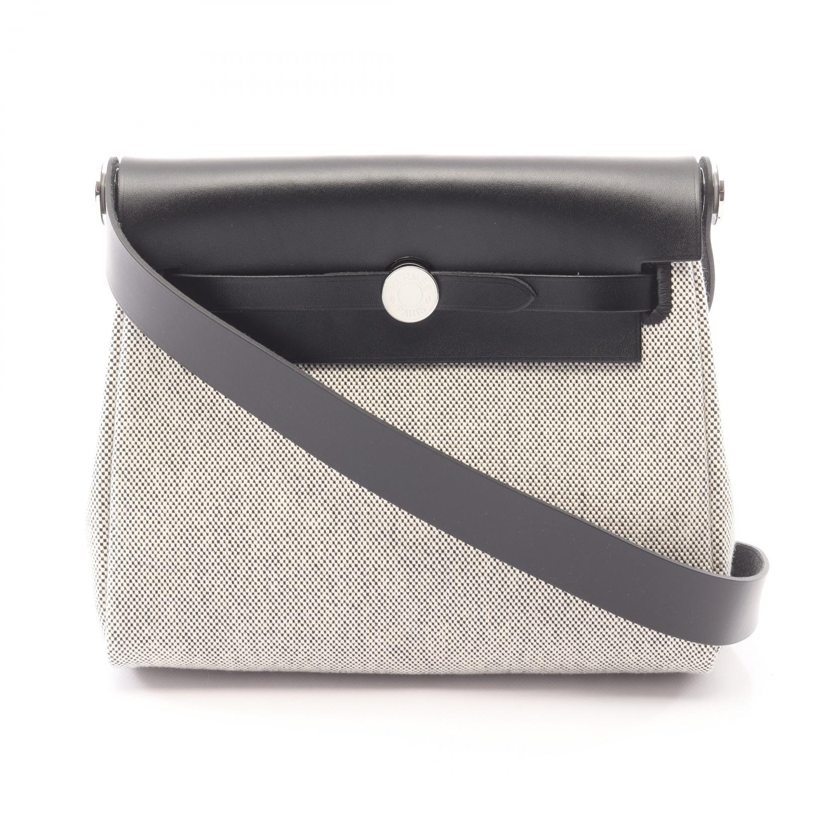 【10%OFFクーポン 7/21 10時~7/26 9:59】エルメス HERMES エールバッグジップ ミニ ショルダーバッグ バッグ キャンバス レザー トワルアッシュ / ヴァッシュハンター トワルアッシュ グレー系 / ブラック系 【中古】|RECLO(リクロ)店