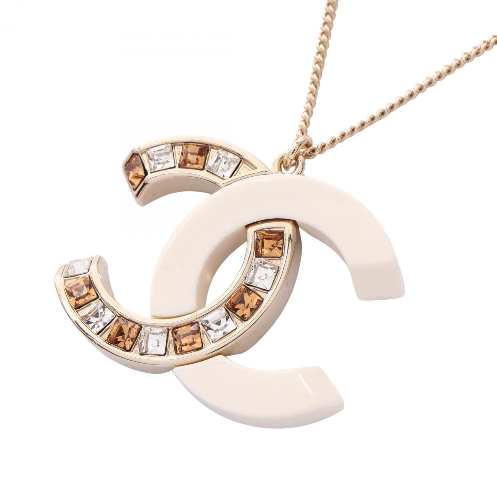 【10%OFFクーポン 7/21 10時～7/26 9:59】シャネル CHANEL ココマーク ネックレス ジュエリー GP（ゴールドメッキ） プラスチック / フェイクパール ゴールド系 / ホワイト系 / クリア系 【中古】｜RECLO（リクロ）店