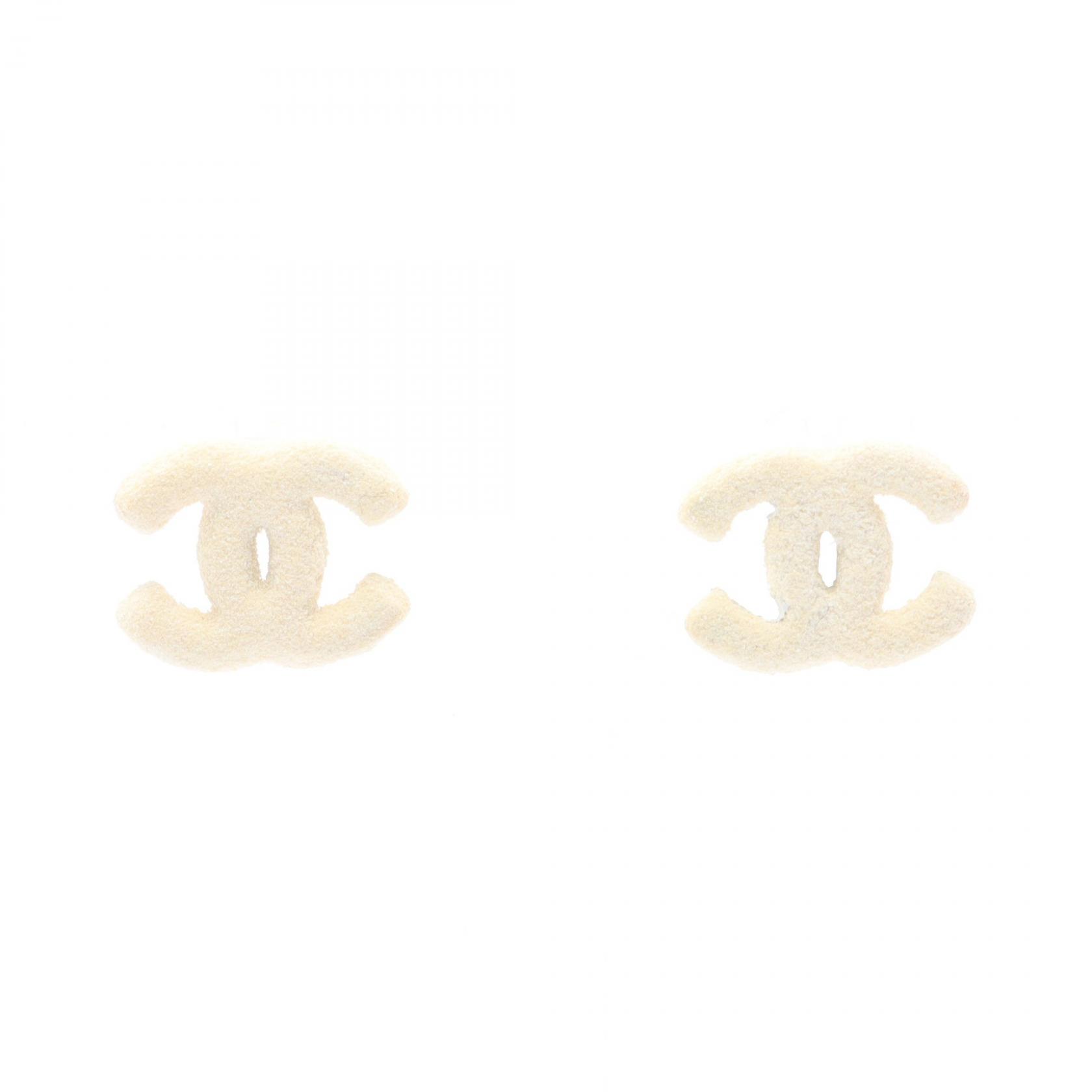 【10%OFFクーポン 7/21 10時～7/26 9:59】シャネル CHANEL ココマーク ピアス ジュエリー ステンレススチール アイボリー系 / シルバー系 【中古】｜RECLO（リクロ）店