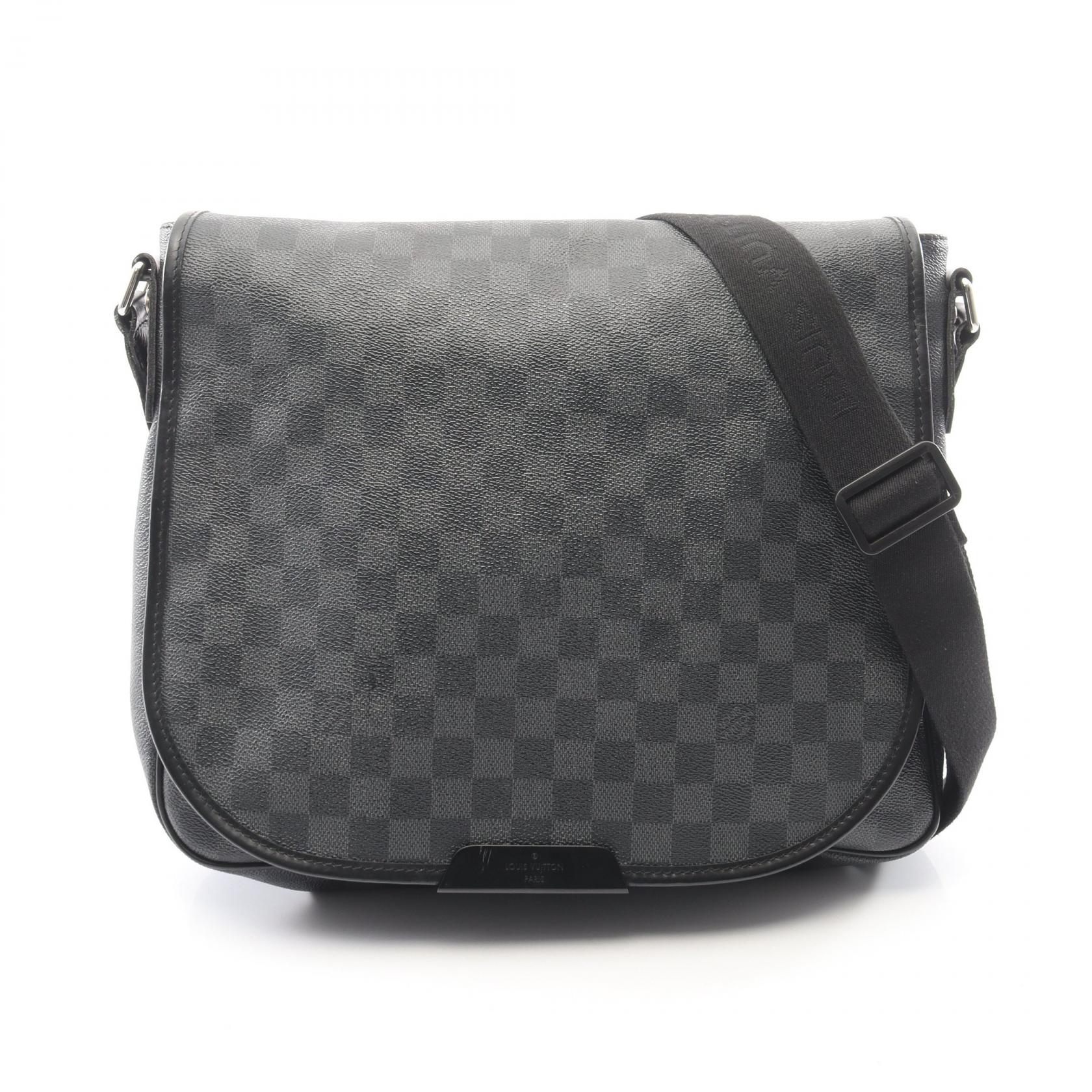 【10%OFFクーポン 7/21 10時～7/26 9:59】ルイ・ヴィトン LOUIS VUITTON ダニエルMM ショルダーバッグ バッグ PVCコーティングキャンバス レザー ダミエ・グラフィット ブラック系 N58029 【中古】｜RECLO（リクロ）店