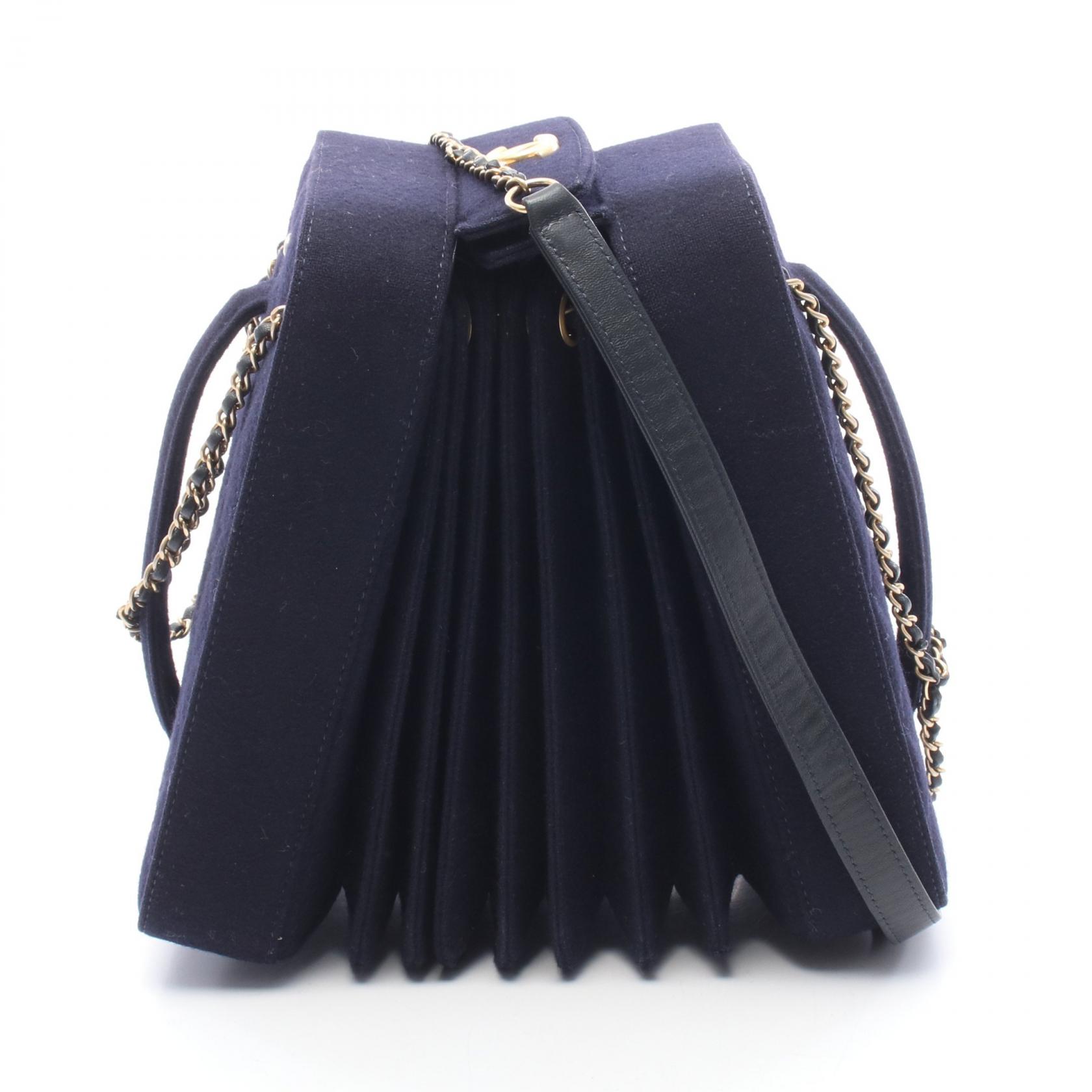 【10%OFFクーポン 7/21 10時～7/26 9:59】シャネル CHANEL アコーディオン ショルダーバッグ バッグ ウール ネイビー系 【中古】｜RECLO（リクロ）店