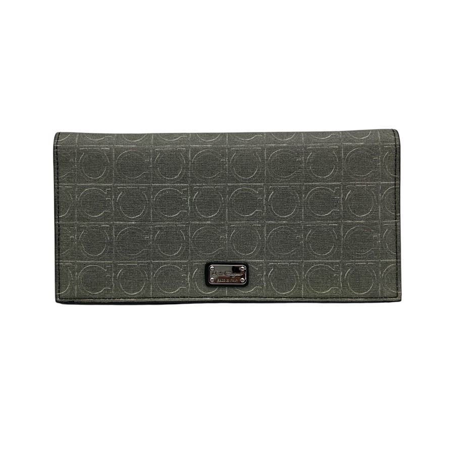 【中古】 Salvatore Ferragamo フェラガモ ガンチーニ 二つ折り長紙入れ D4