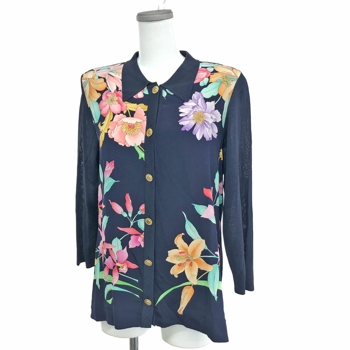 【美品】レオナール 花柄 黒 ノーカラージャケット カーディガンマルチカラーＬ 未使用品△LEONARD FASHION レオナール ファッション 花柄 長袖