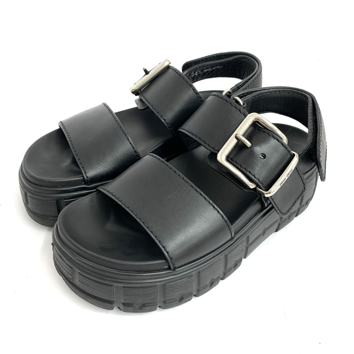 MIUMIUのサンダル miu MIU ミュウミュウ シューズ スポーティ マテラッセレザー