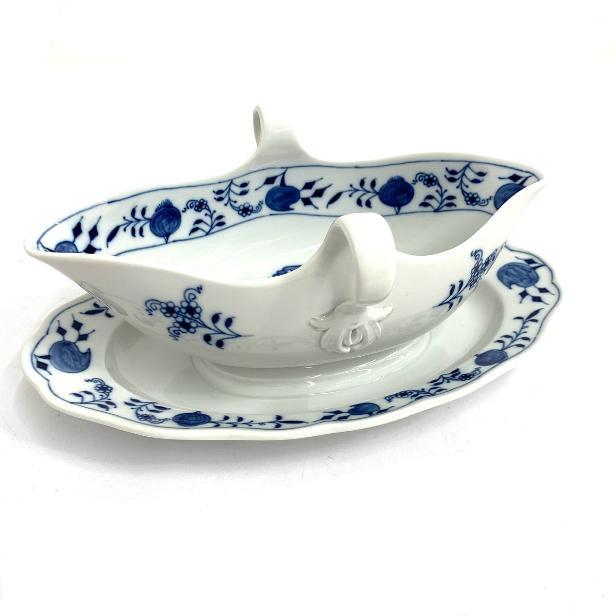 Meissen マイセン 青碧玉ねぎ 出どころ小船\u0026照明ランプ 入れもの  思わしい     洋食器 【中古】