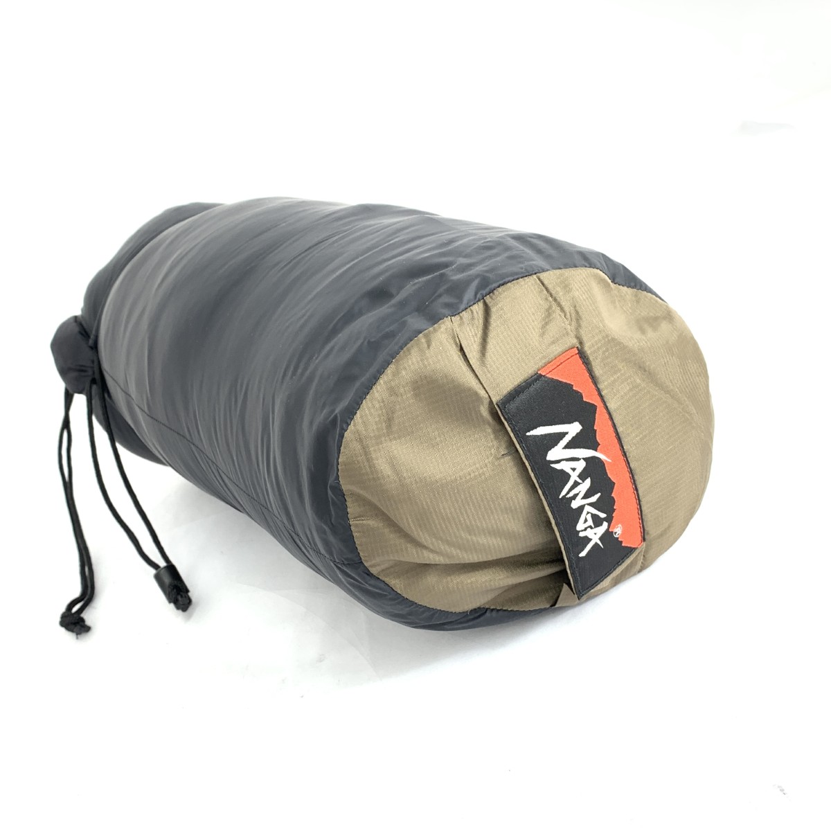 ナンガ Nanga 寝袋   450DX/打ち倒す    黒いこと 【中古】 アウトドア用寝具-寝袋・シュラフ-スポーツ・アウトドア