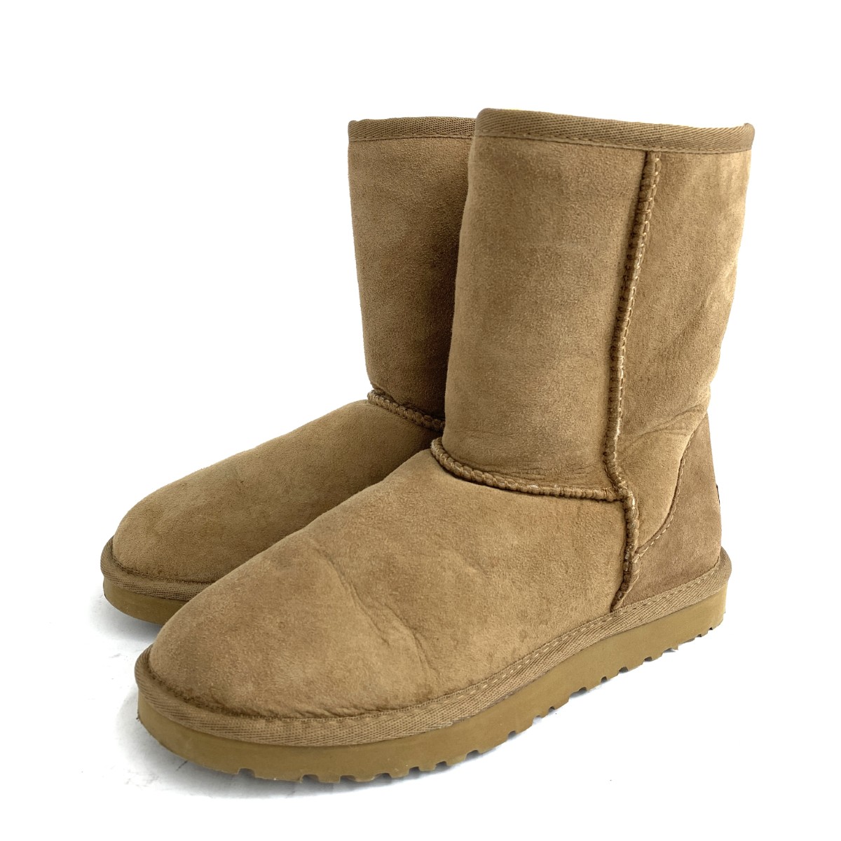 UGG アグ クラシックショートムートンブーツ 表記サイズ:24.0cm 5825 ブラウン レディース【中古】 4,417円