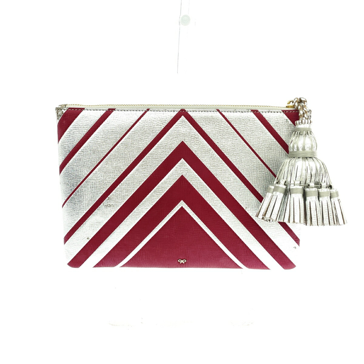 ★百貨店大売り出し客体商いもの★  ANYA HINDMARCH アニヤハインドマーチ クラッチペダル御徒面子   なめし革 タッセル    しろがね色色つや/ボルドーワイン レディース【中古】