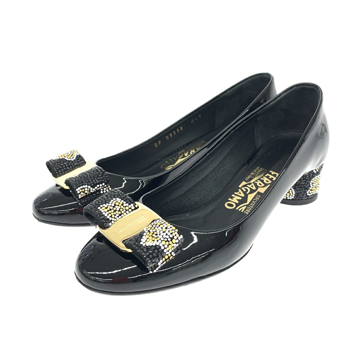 Salvatore Ferragamo サルヴァトーレフェラガモ パンプス 表記サイズ:4.5 ヴァラ/ラインストーン/エナメル ブラック レディース【中古】 13,376円