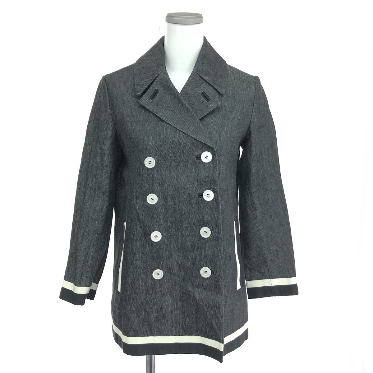 Kiton キートン 厚地の外套  大きさ:38 ジーンズ/ダブル    黒いこと レディース【中古】