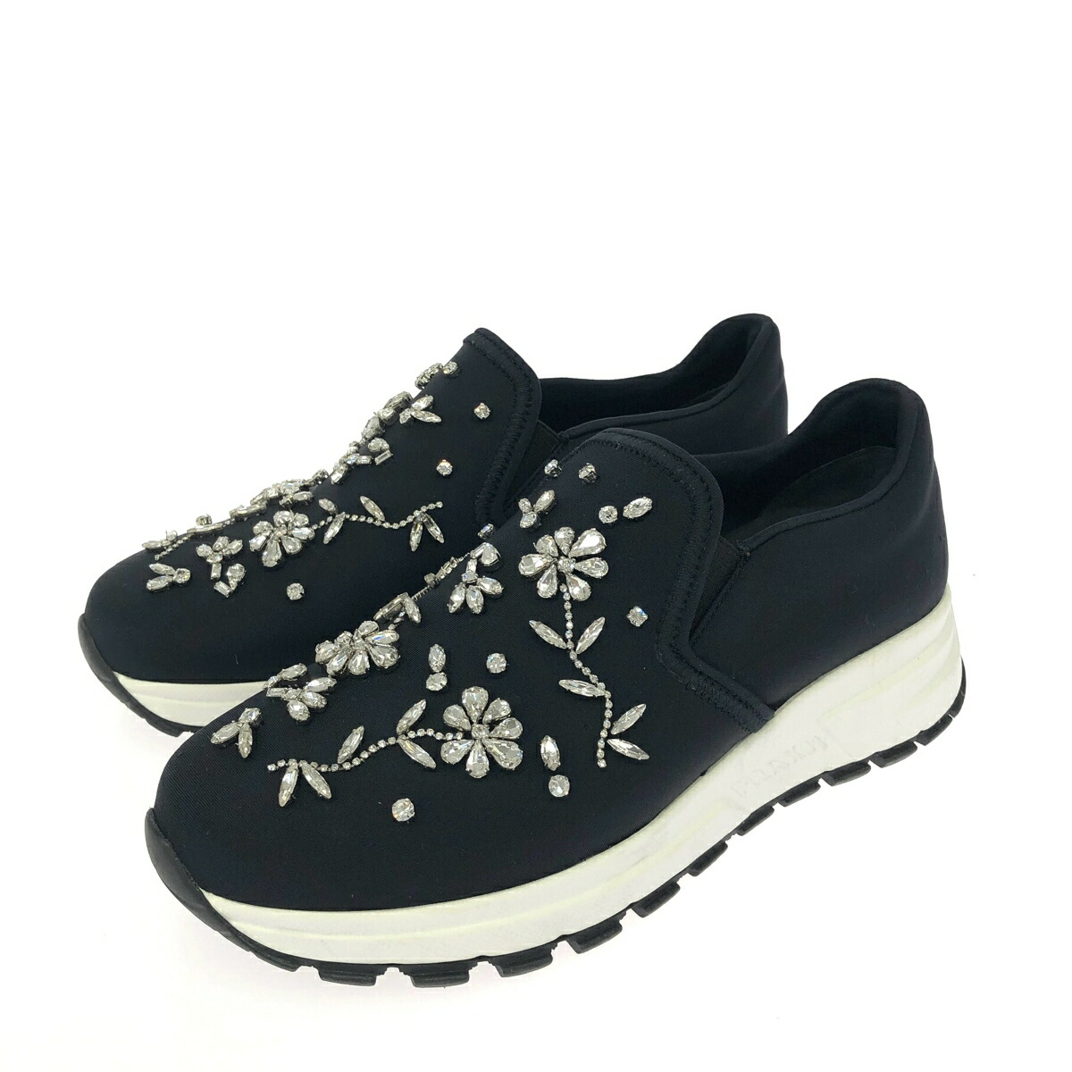PRADA プラダ ビジュースリッポン  書きあらわす大きさ:35 1/2     黒いこと レディース【中古】