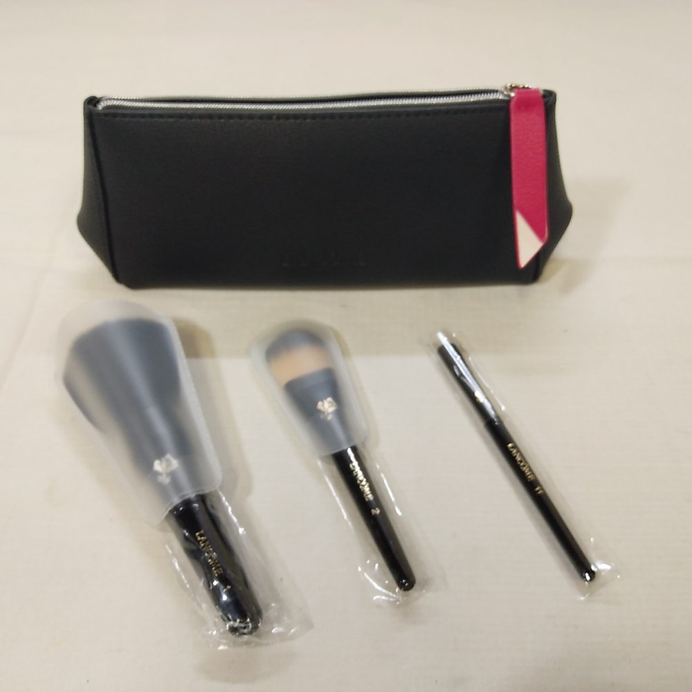 Yves Saint Laurent イヴサンローランメイクブラシセット　黒 イヴ・サンローラン メイクアップブラシ ノベルティ 非売品