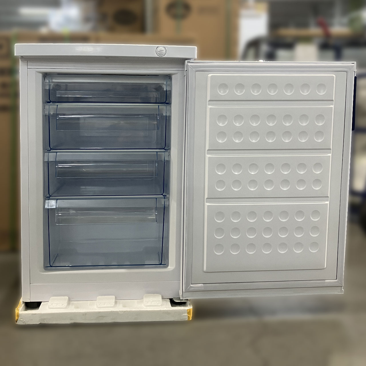 【中古】中古・美品 レマコム 前開き冷凍ストッカー フリーベア RCY-T92（2023年式）冷凍庫 安心6か月保証・動作確認済 レマコム認定品 FCUF23100105｜業務用厨房機器のリサイクルマート