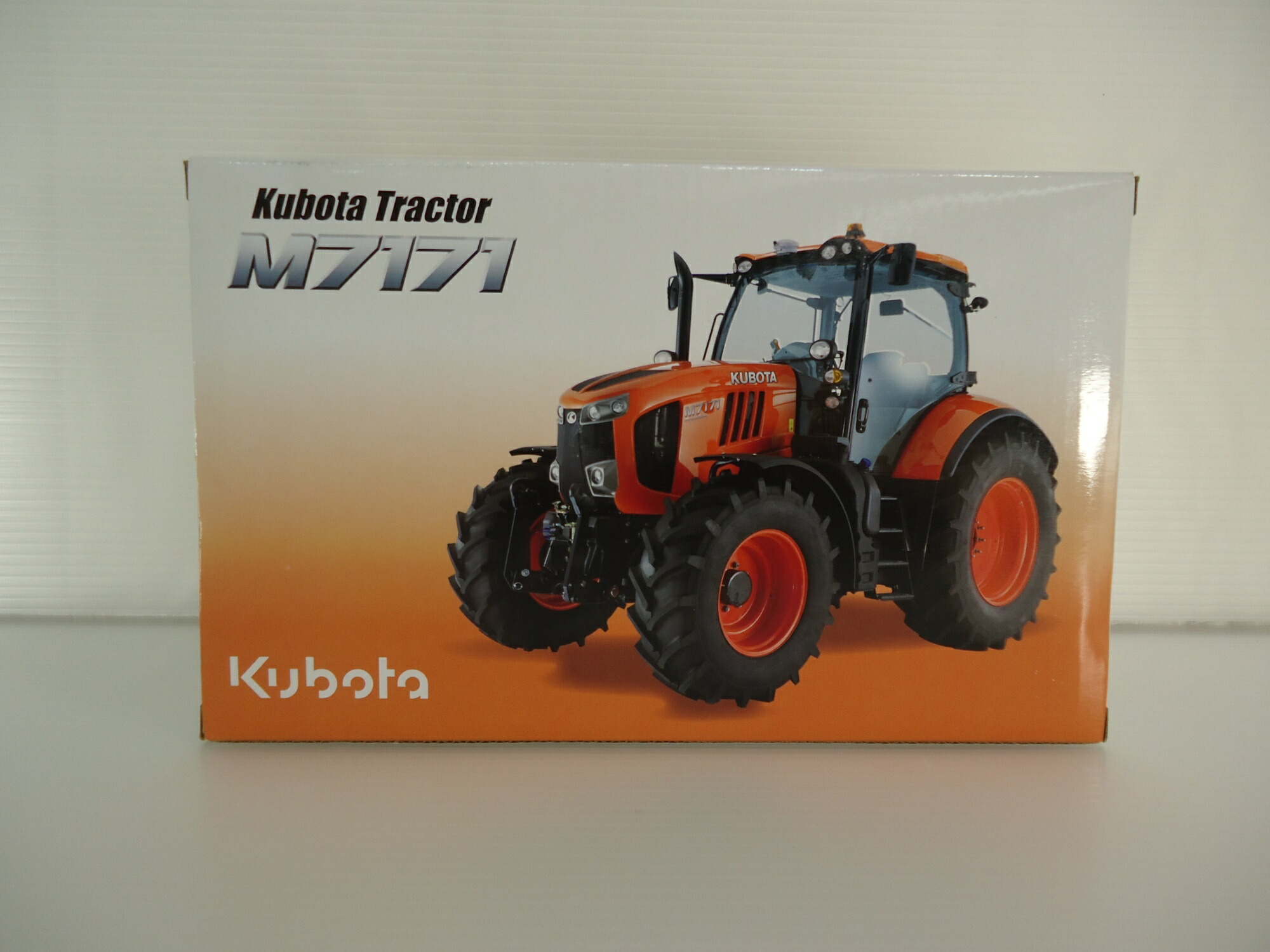 【中古品】クボタトラクタM7171欧州遣りかた/未当て嵌める品/541