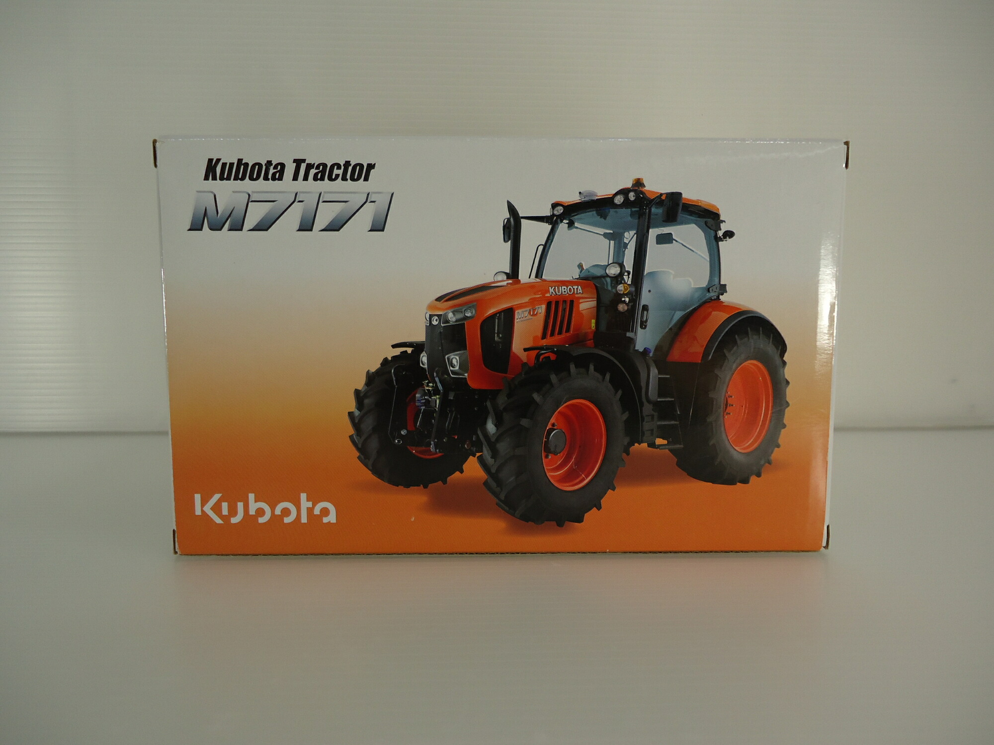 【中古品】クボタトラクタM7171欧州遣りかた/未当て嵌める品/ No2 541