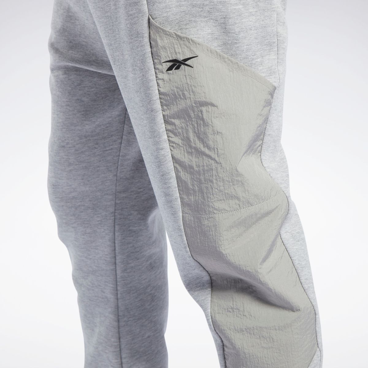 men's reebok jogging suit
