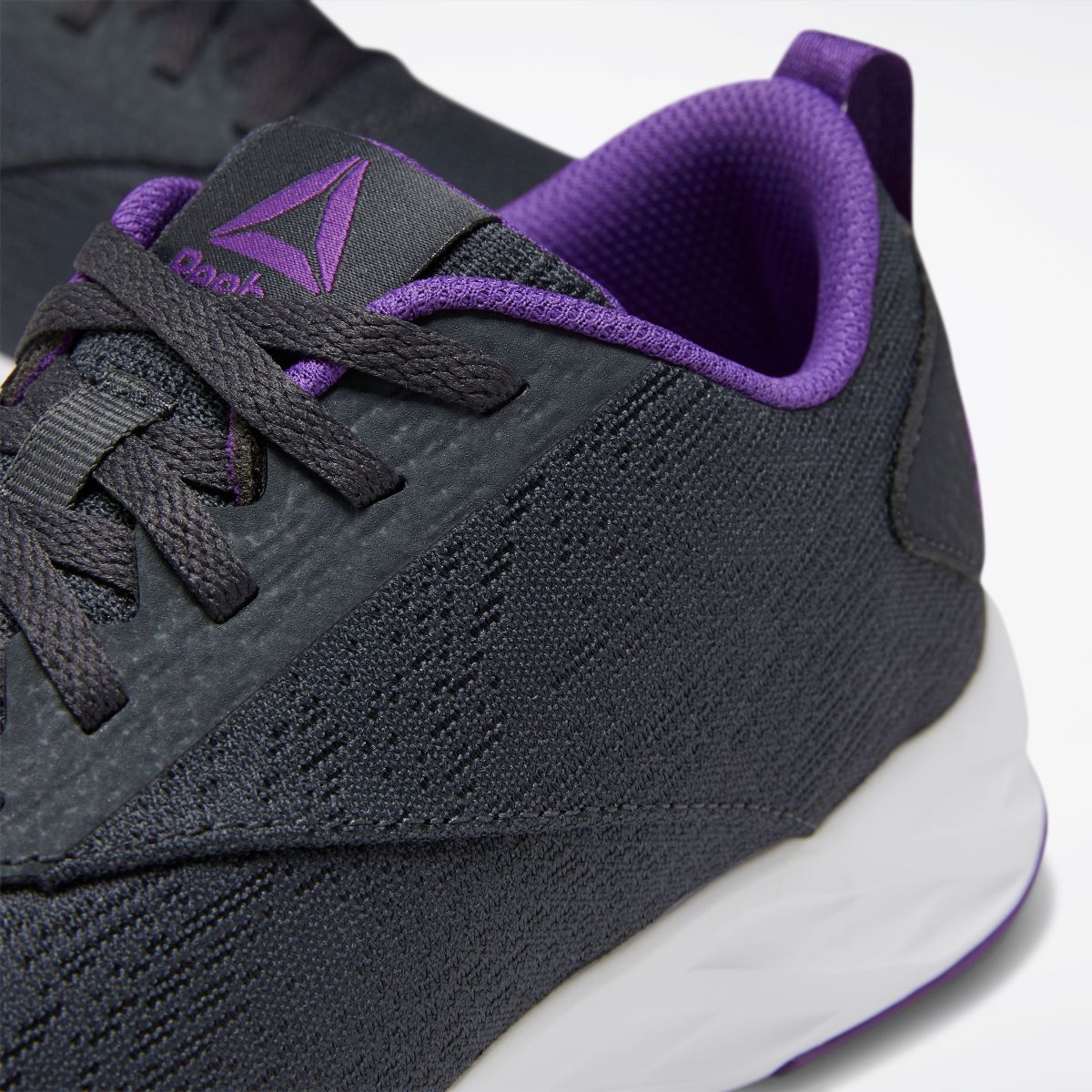 reebok astroride walk 2.0