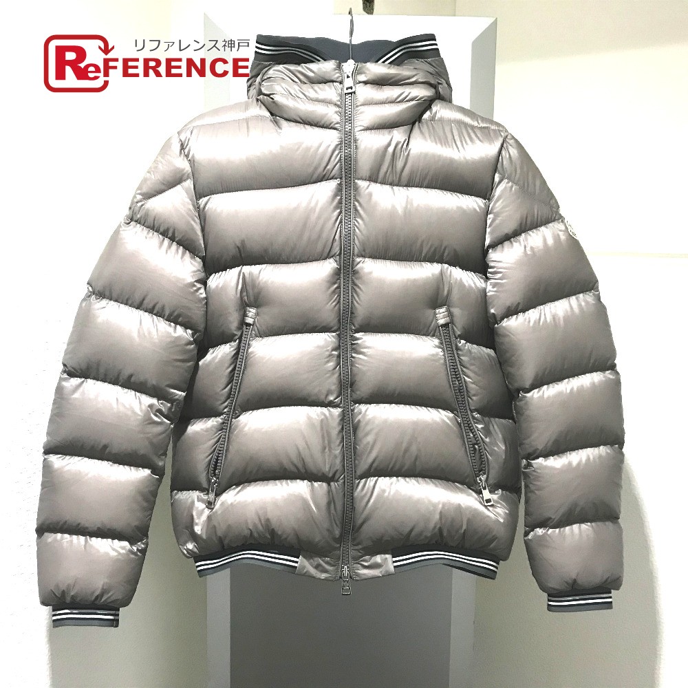 モンクレール グースダウン Moncler アパレル メンズ Jeanbart グッチ アウター グースダウン タグ有り メンズ フード ジェンバート ロゴワッペン ダウンジャケット ダウン グレー系 メンズ 中古 ブランドショップ リファレンス 中古 中古良品