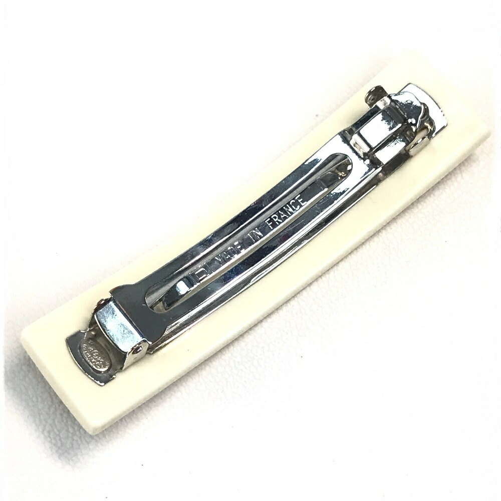 Chanel シャネル ココ徴 Cc てんとう微生物 お花 髪飾り 髪留め ヘアアクセサリ 04p バレッタ プラスティック レディース オフ純白構造 桜色 パープル 中古 Lanuitdessoudeurs Fr