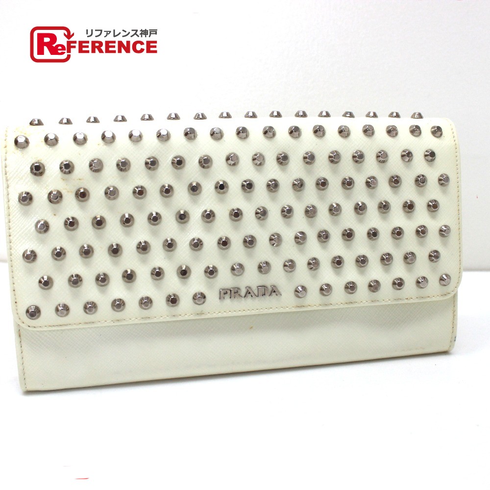 PRADA プラダ  ウォレットバッグ スタッズ  嚢 クラッチウォレット 長紙入れ なめし革  レディース 白いこと 【中古】