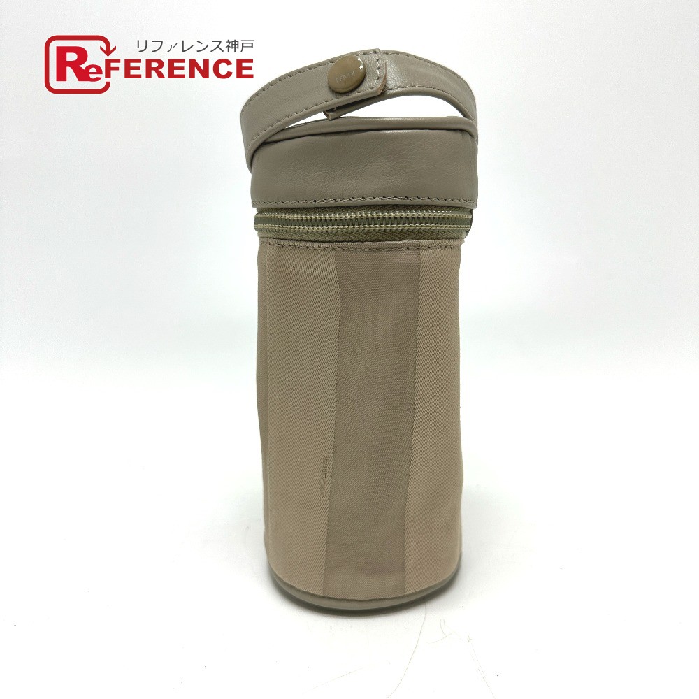 新品未使用　GUCCI 哺乳瓶ケース　ペットボトルケース　タグ付き GUCCI - GUCCI グッチ ベビー 哺乳瓶 水筒 ペットボトル 保温