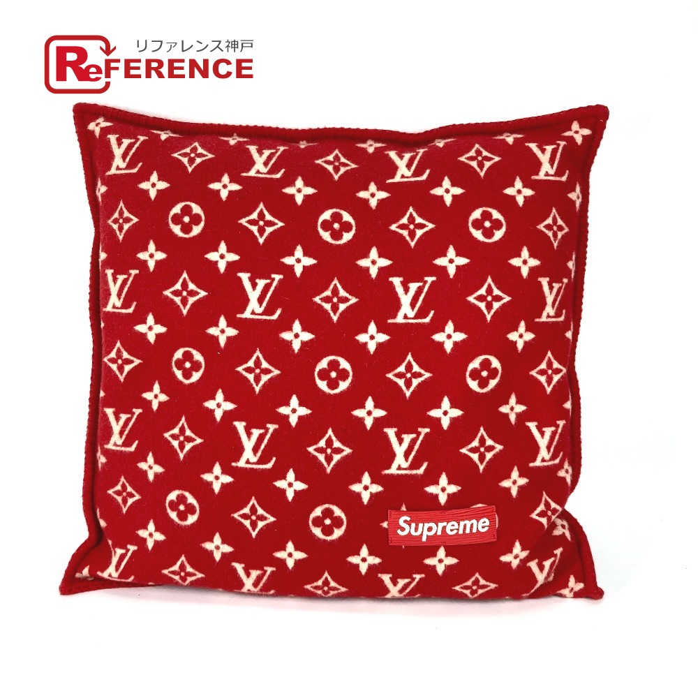 LOUIS VUITTON SUPREME クッション モノグラム LOUIS VUITTON ルイ ヴィトン × SUPREME シュプリーム コラボ