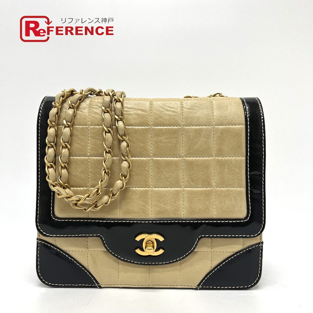 CHANEL シャネル  ココマーク バイ色合い チョコレート赤ちょうちん チェーン店 鞄 御徒面子 2WAY御徒面子 ハンドバック ショルダーバッグ なめし革 /エナメル レディース ベージュ 【中古】