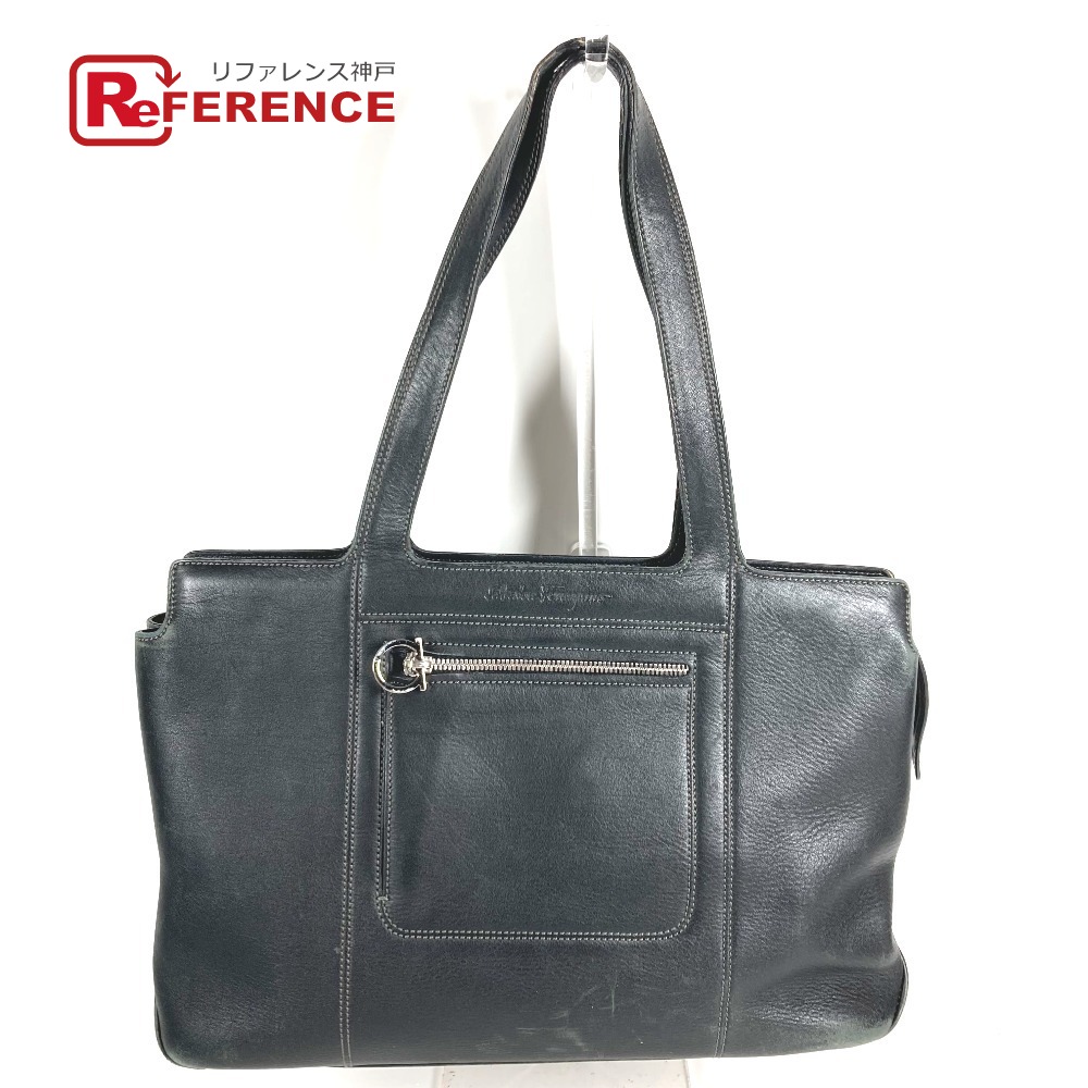 Salvatore Ferragamo サルヴァトーレフェラガモ  ロゴタイプ 鞄 トートバッグ 肩かけ ショルダーバッグ なめし革  ユニ一発やる 黒いこと 【中古】