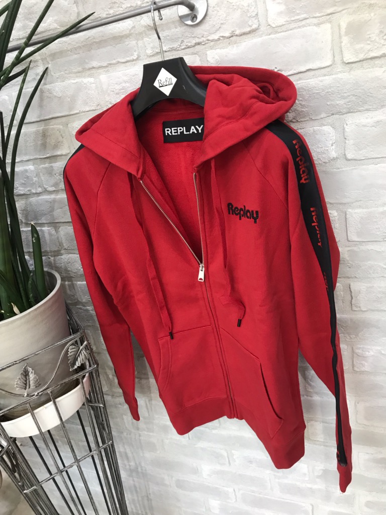 『ＲＥＰＬＡＹ』赤いことボンネット付き添い人『調教師』（リプレー）大人気調教師（１万以上のお買い込みで貨物輸送無料）（父の日ラッピング無料）Ｍ3910-00021842-359-24000