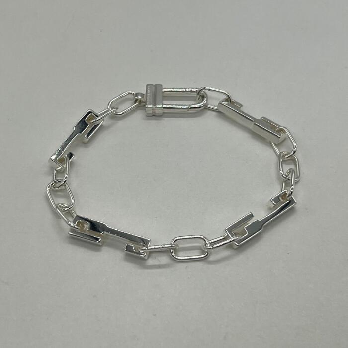 オールドグッチ GUCCI スクエア リンクチェーン ブレスレット シルバー 楽天市場】【中古】GUCCI | グッチ スクエアリンクチェーン