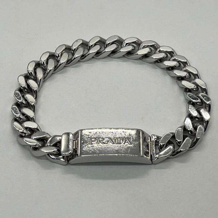 【中古】プラダ PRADA ロゴタイプ 喜平チェーン店 腕輪 銀925 M大きさ メンズ レディース ユニ一発やる ヴィンテージ 年寄りの しろがね色925 チェーン店 付属物