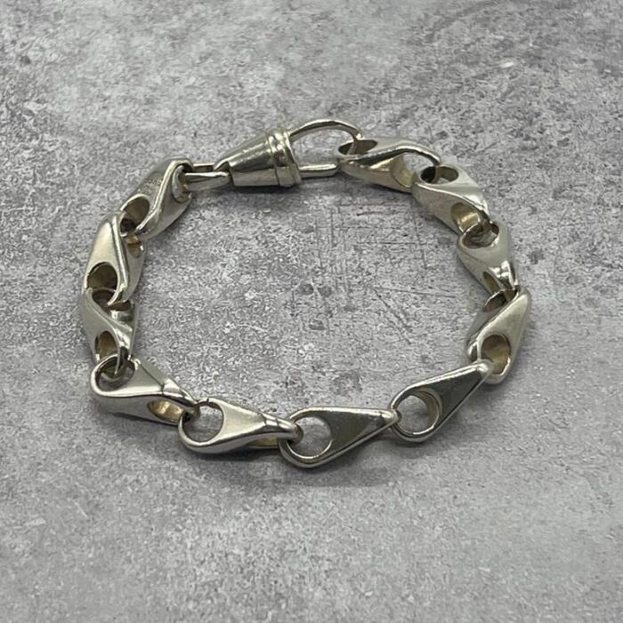 【中古】グッチ GUCCI ティアドロップ 繋がり チェーン店 腕輪 SV トムジェラルド・r・フォード期 滅多に無い メンズ レディース ユニ一発やる ヴィンテージ 年寄りの しろがね色925 チェーン店 付属物