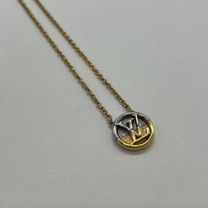 新品LOUIS VUITTON ルイヴィトンネックレス コリエL Vツイッギー 楽天市場】LOUIS VUITTON （ルイヴィトン） コリエ・LV ツイッギー