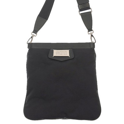【P5倍★7/20限定！】 Maison Margiela　メゾンマルジェラ　グラムスラム　ショルダーバッグ　SB2WG008　キャンバス　レザー　ブラック　黒　バッグ　ユニセックス｜ブランドショップルフレ店