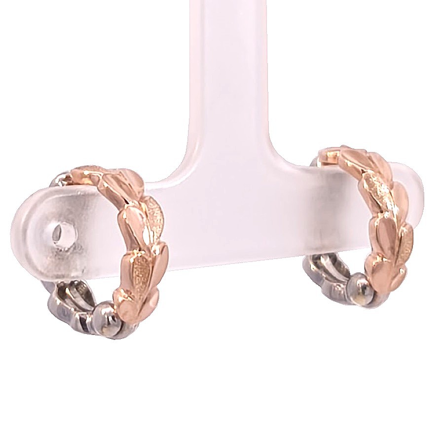 K10/K10WG　リーフモチーフフープピアス　ホワイトゴールド　アクセサリー　ジュエリー　JW　宝飾品　レディース　リバーシブル　ノーブランド｜ブランドショップルフレ店 42,240円